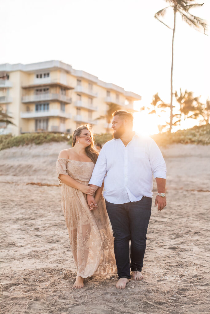 beach couple