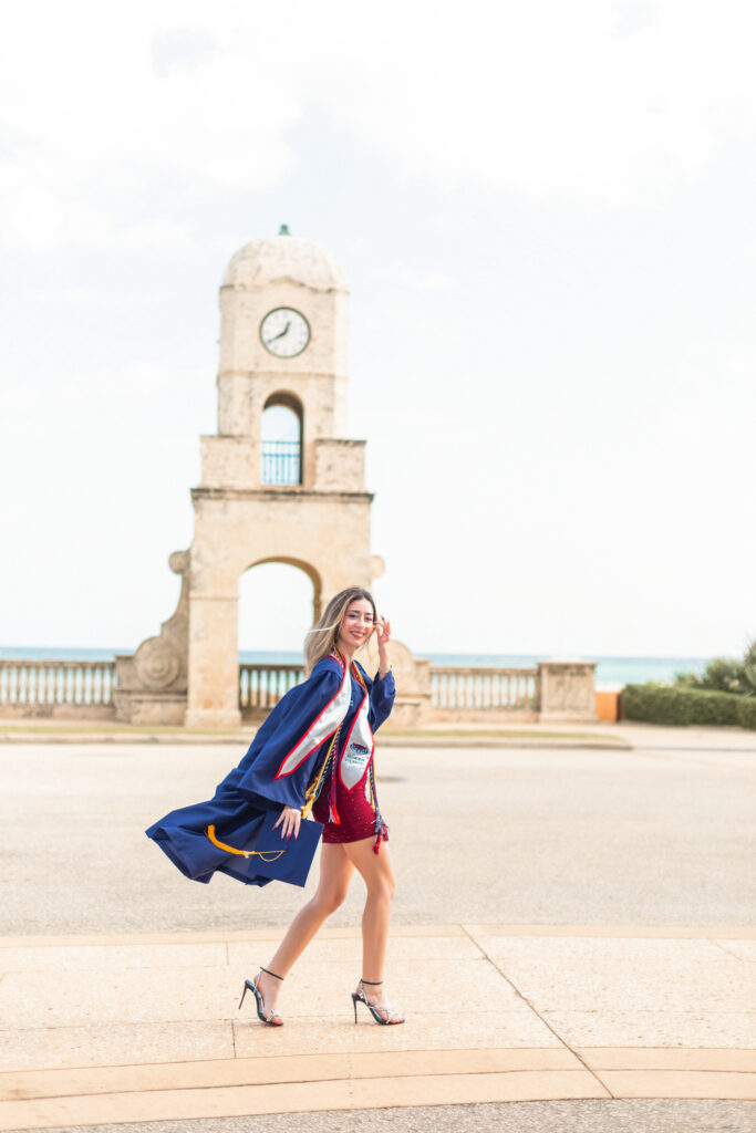 Senior girl portrait on Worth Avenue in Palm Beach